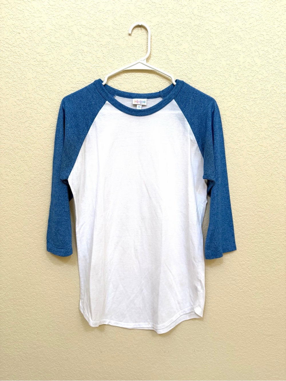 LuLaRoe Women’s Randy Tee